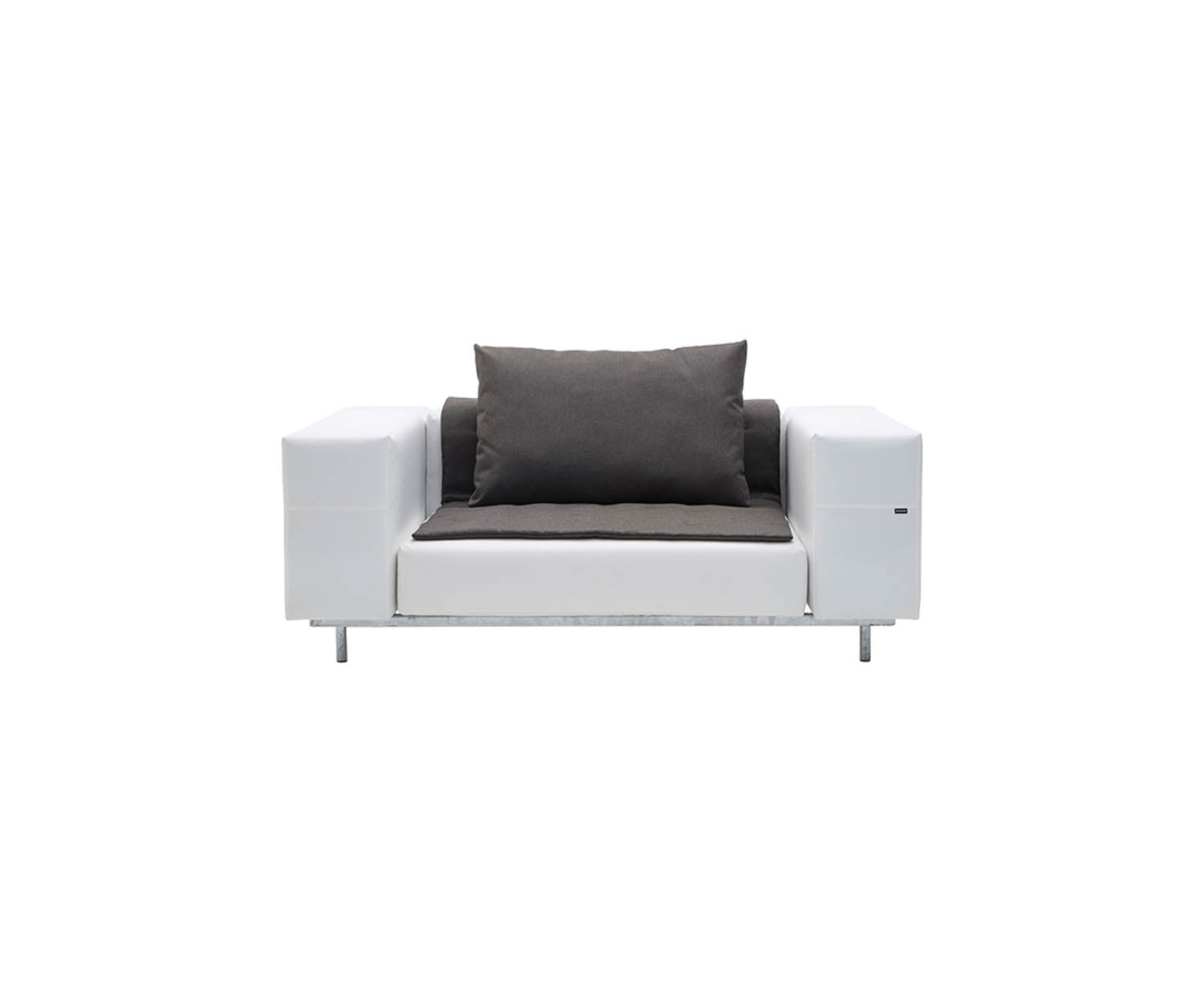 High end Walrus Club 110 Armchair by Extremis Casa Design