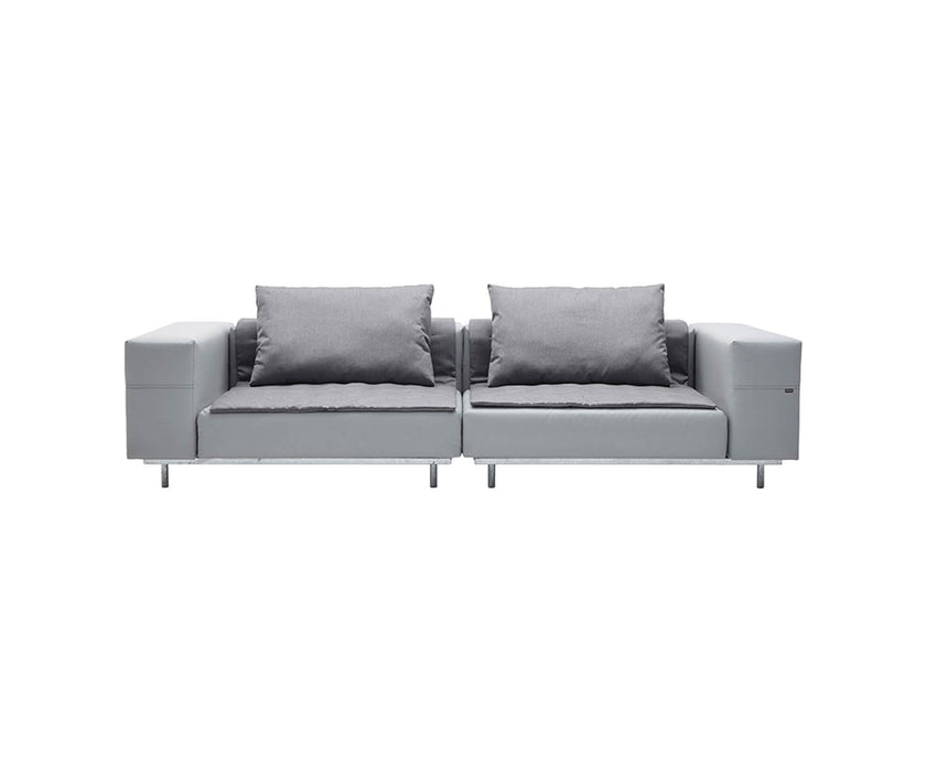 High end Walrus Sofa by Extremis Casa Design