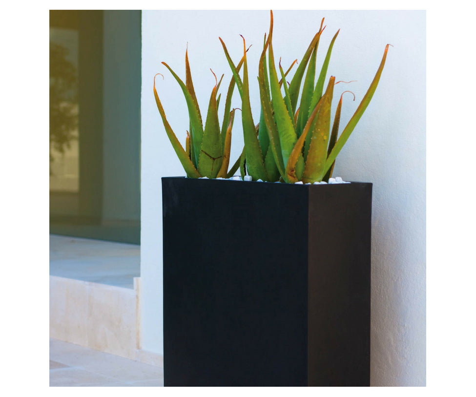 High end Wall Planter by Vondom Casa Design