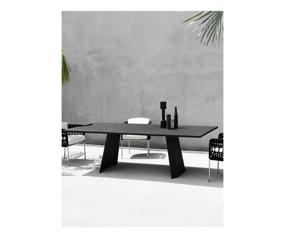 Wedge Dining Table | Living Divani