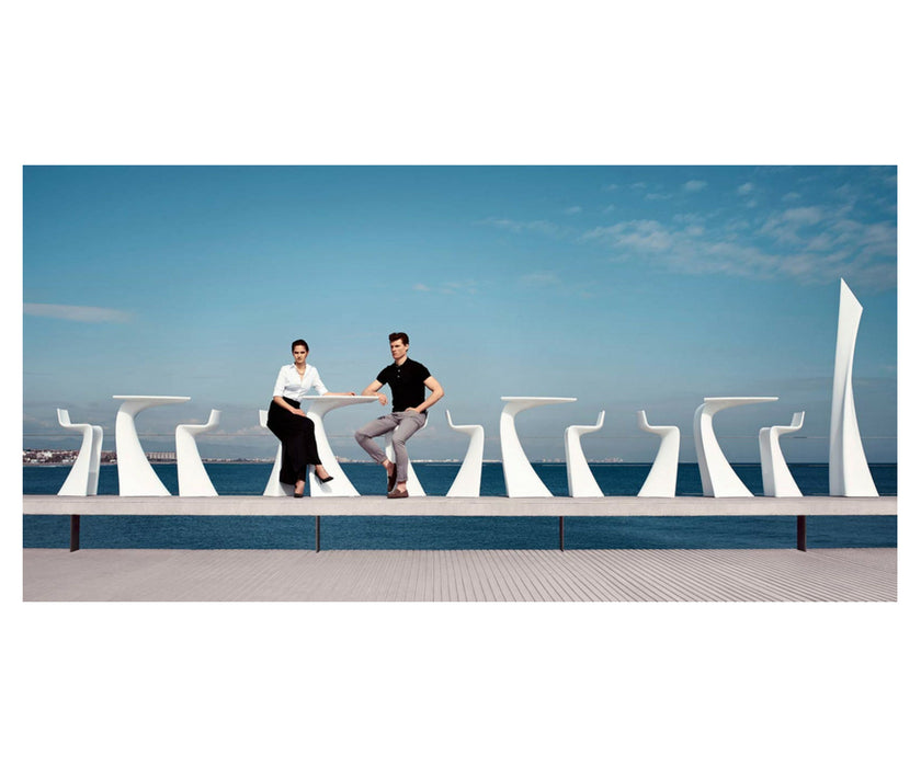 High end Wing Bar Table by Vondom Casa Design