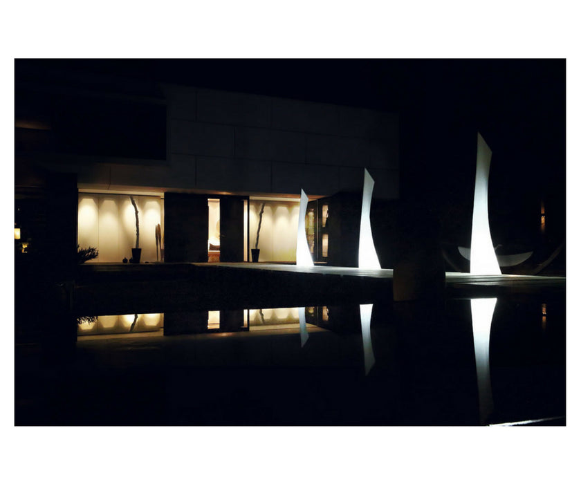 High end Wing Lamp by Vondom Casa Design