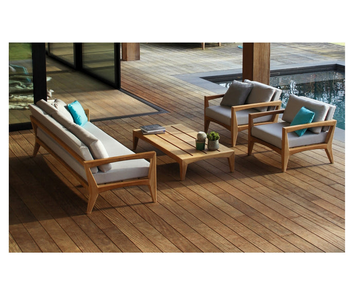 High end Zenhit Lounge Armchair by Royal Botania Casa Design