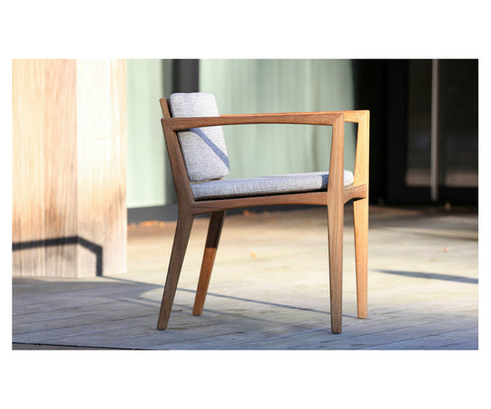 Zenhit Armchair Royal Botania 
