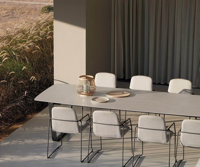 Air Dining Table | Manutti 