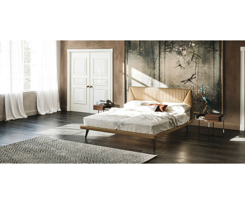 High end Amadeus Bed by Cattelan Italia Casa Design