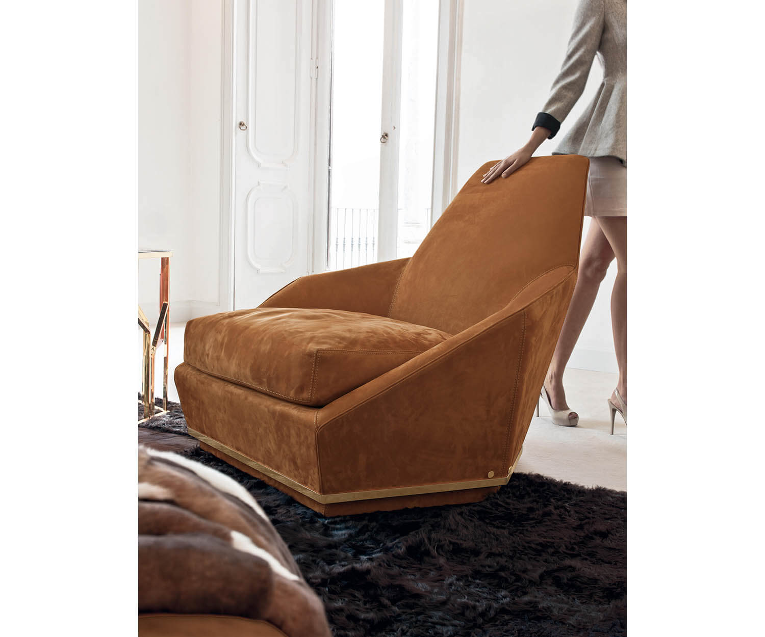 High end Aoyama Armchair by Longhi Casa Design