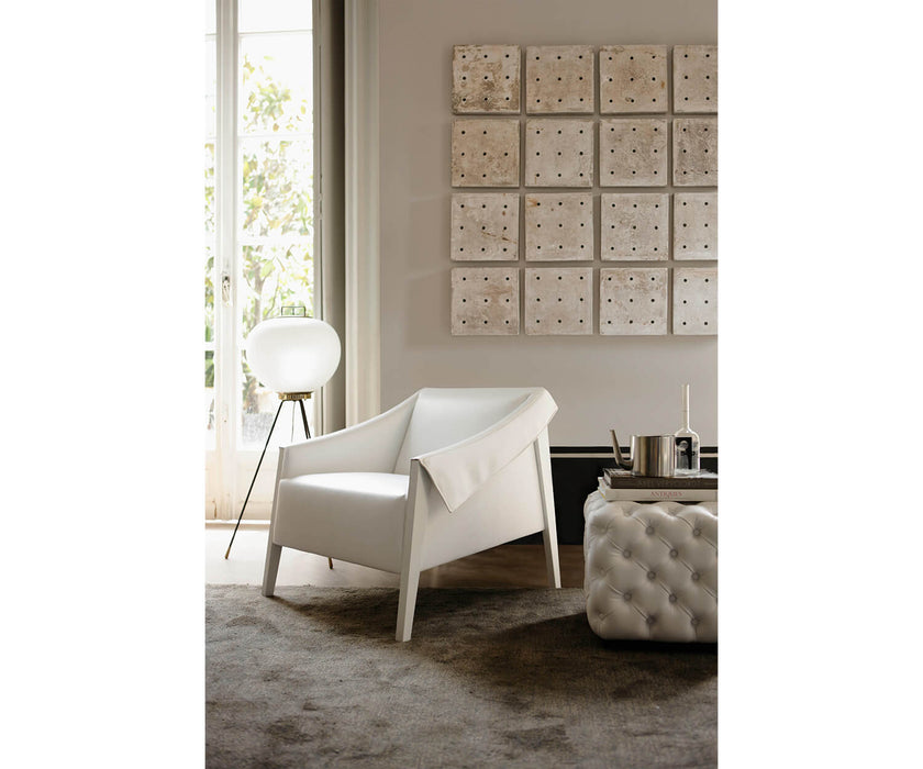 Ara Armchair Porada