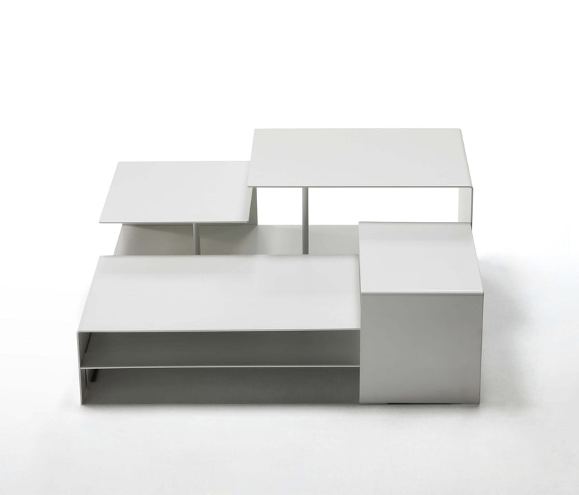 Divani B2 Table Details