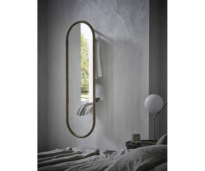 Backstage Mirror | Porada