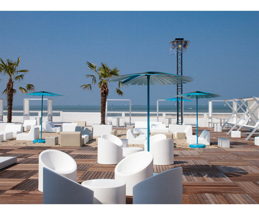 High end Dining Booth by Gandia Blasco Casa Design