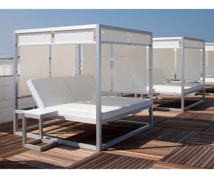 High end Raised Reclining Daybed by Gandia Blasco Casa Design