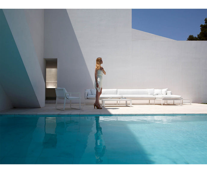 High end Flat Lounge Chair by Gandia Blasco Casa Design