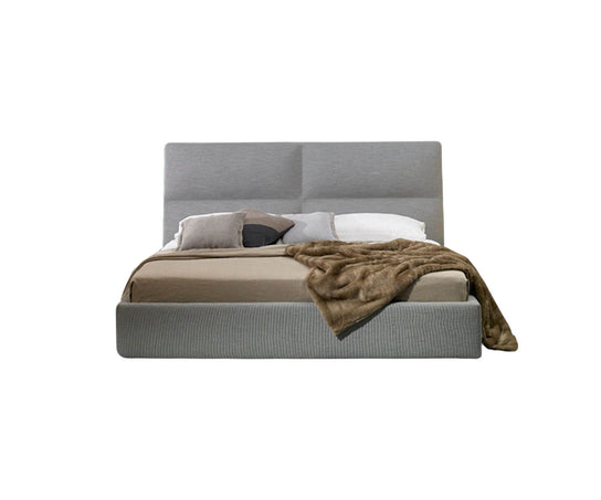 High end Kross Bed by CasaDesús Casa Design