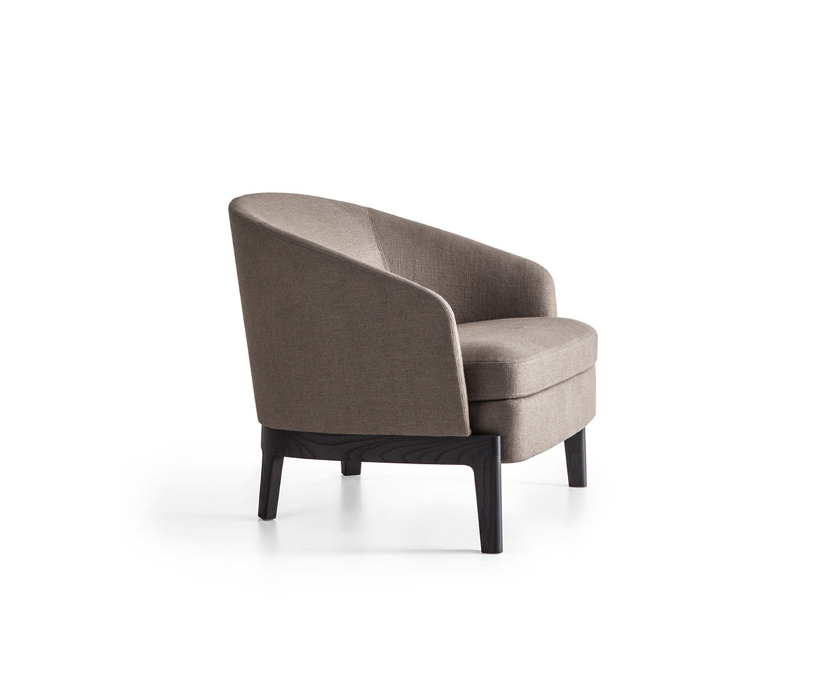 High End Chelsea Lounge Armchair by Molteni&amp;C Casa Design Group