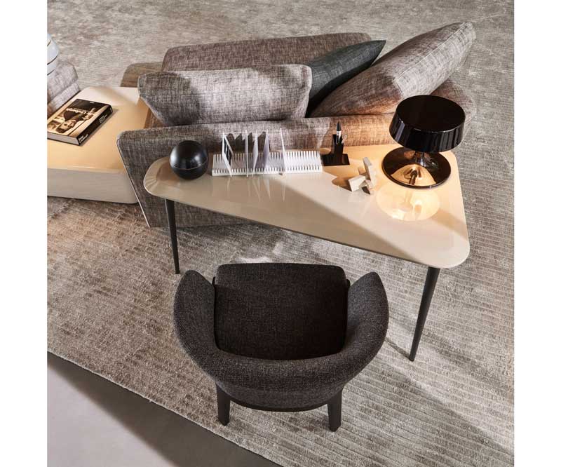 High End Chelsea Small Armchair by Molteni&C Casa Design Group