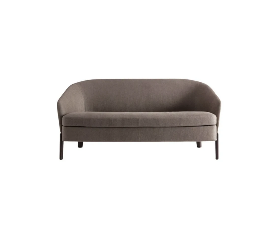 High End Chelsea Small Sofa by Molteni Casa Design Group