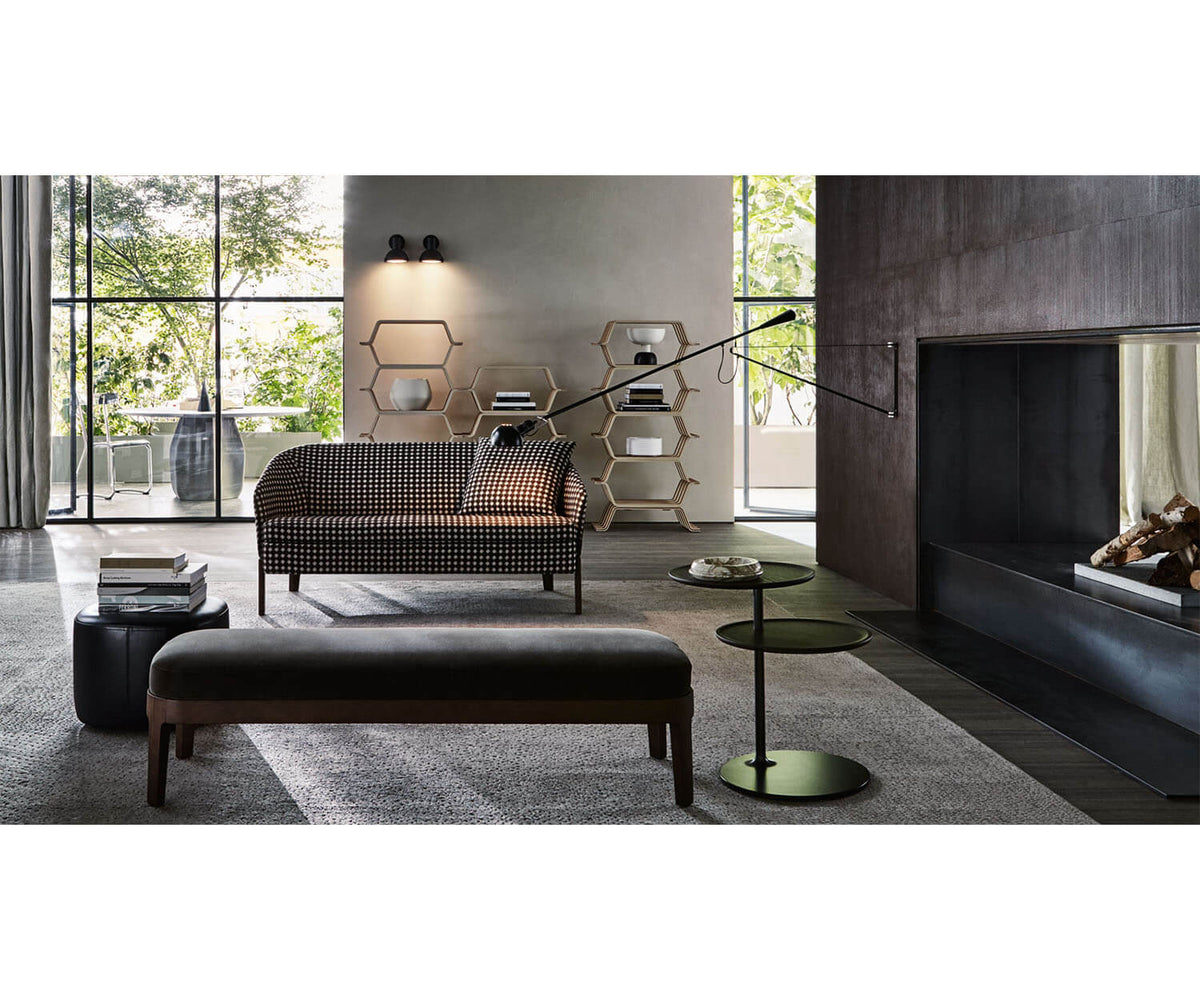 High End Chelsea Small Sofa by Molteni Casa Design Group