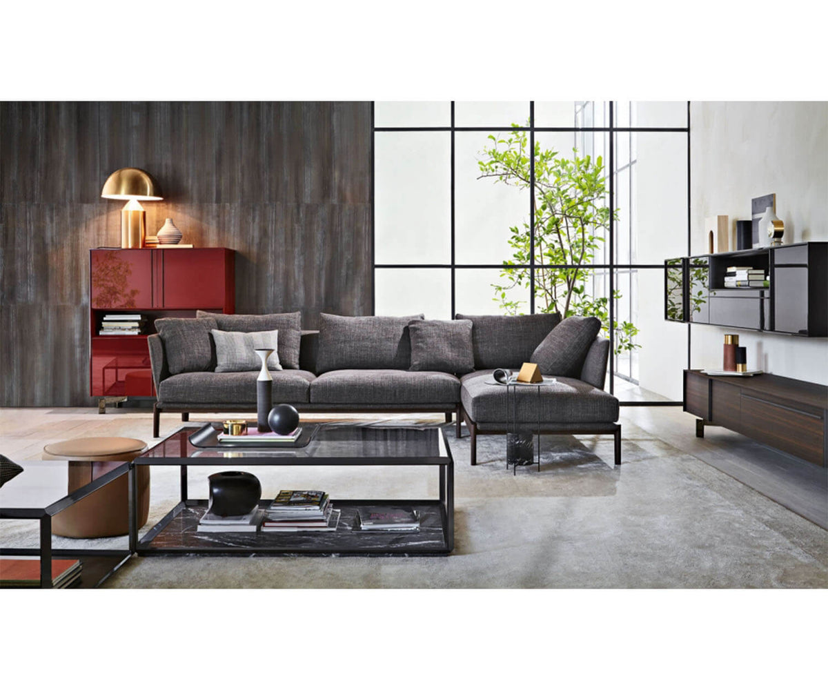 High End Chelsea Sofa by Molteni Casa Design Group