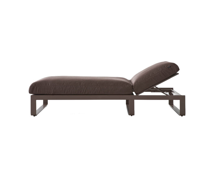 High end Flat Chill Bed by Gandia Blasco Casa Design