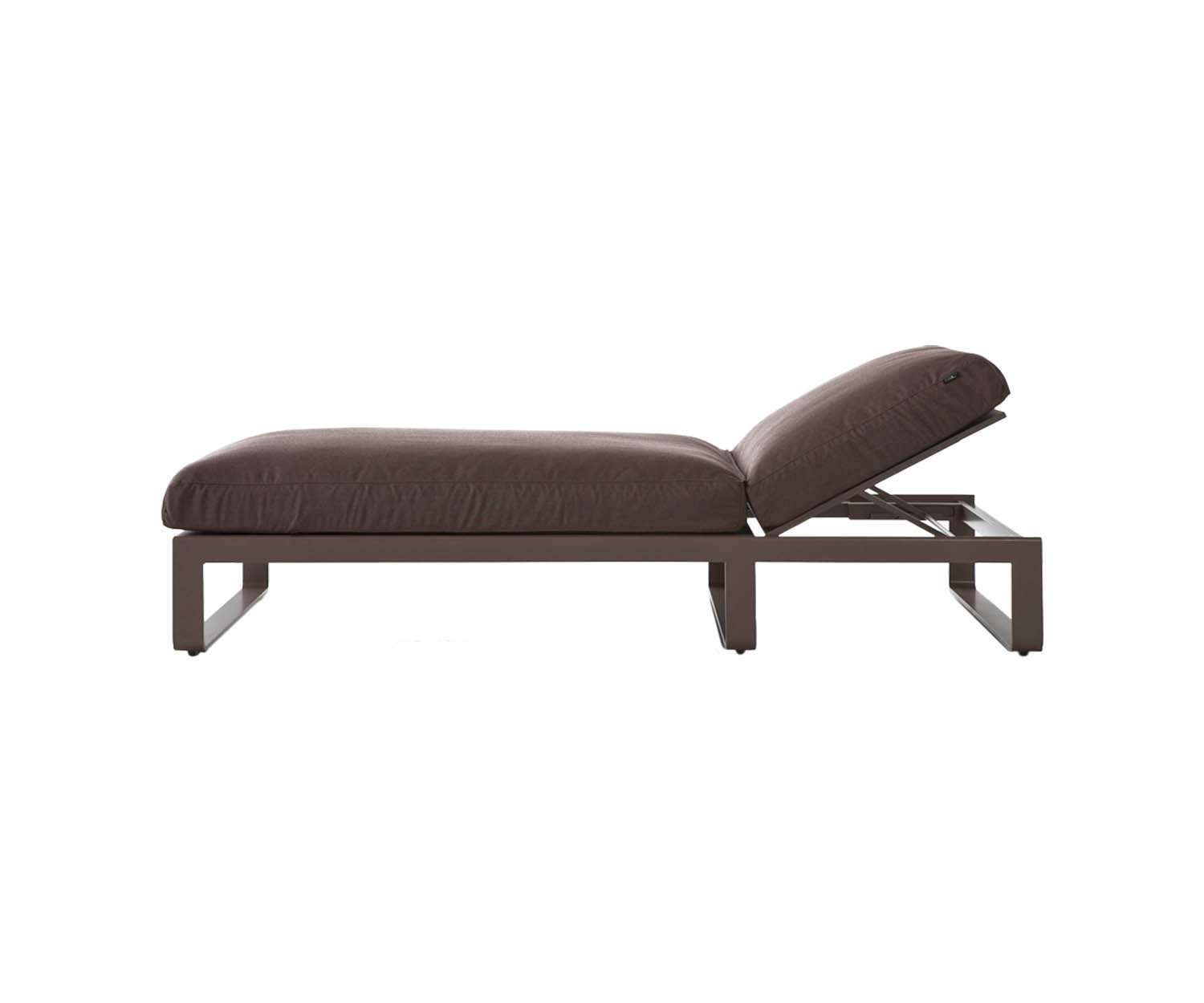 High end Flat Chill Bed by Gandia Blasco Casa Design