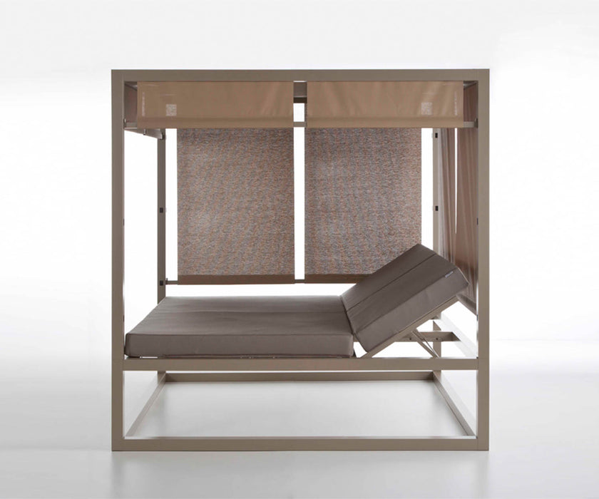 High end Raised Reclining Daybed by Gandia Blasco Casa Design