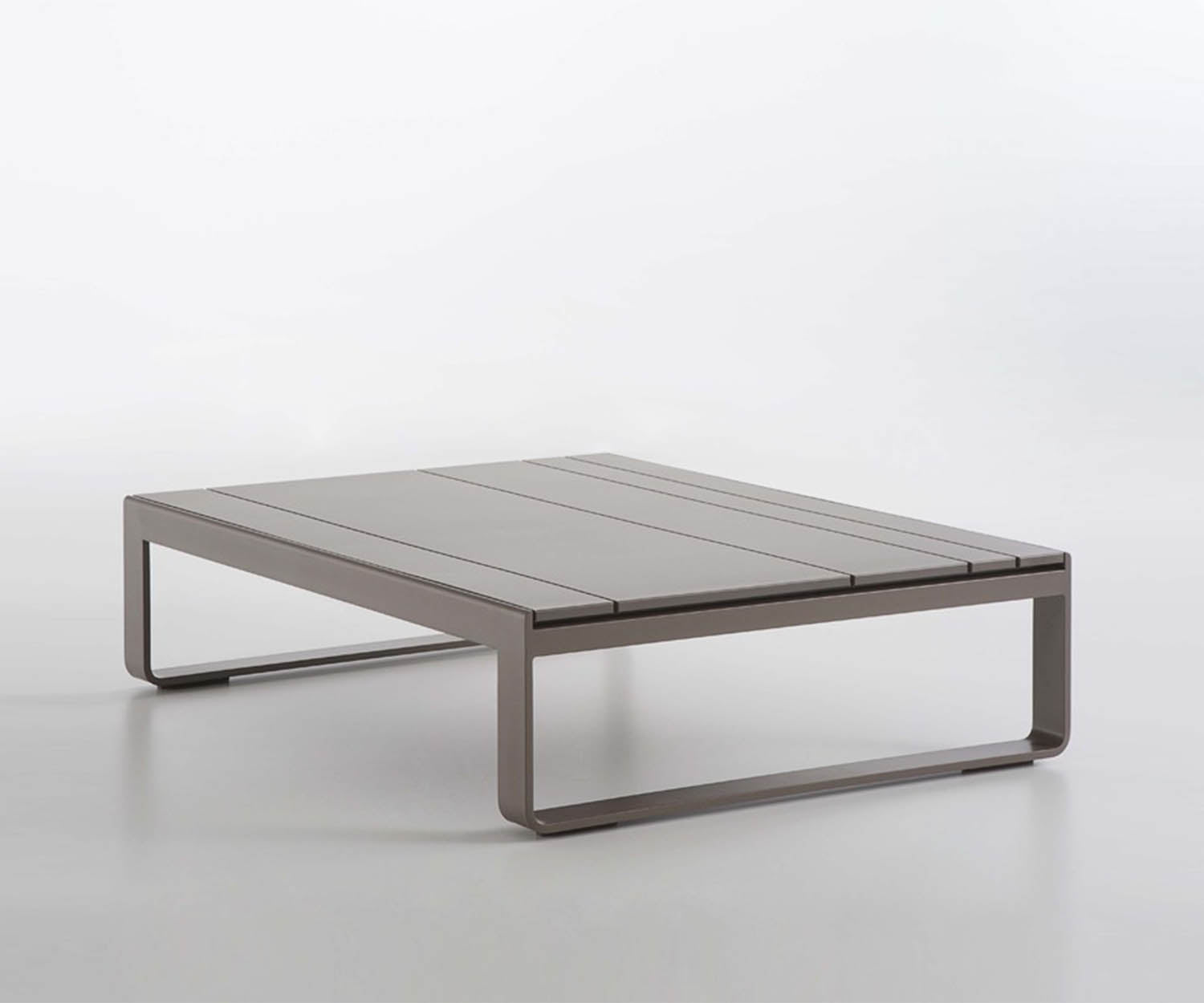 High end Flat Coffee Table by Gandia Blasco Casa Design