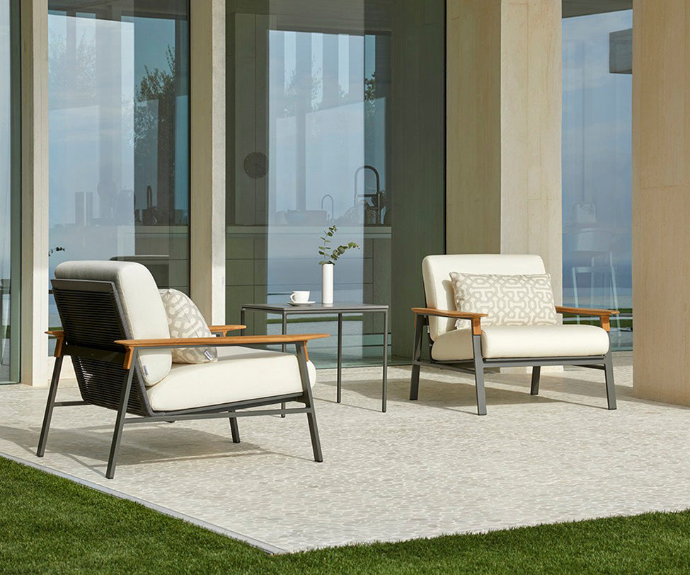 Stylish City Outdoor Lounge Chair by Point | Casa Design Group