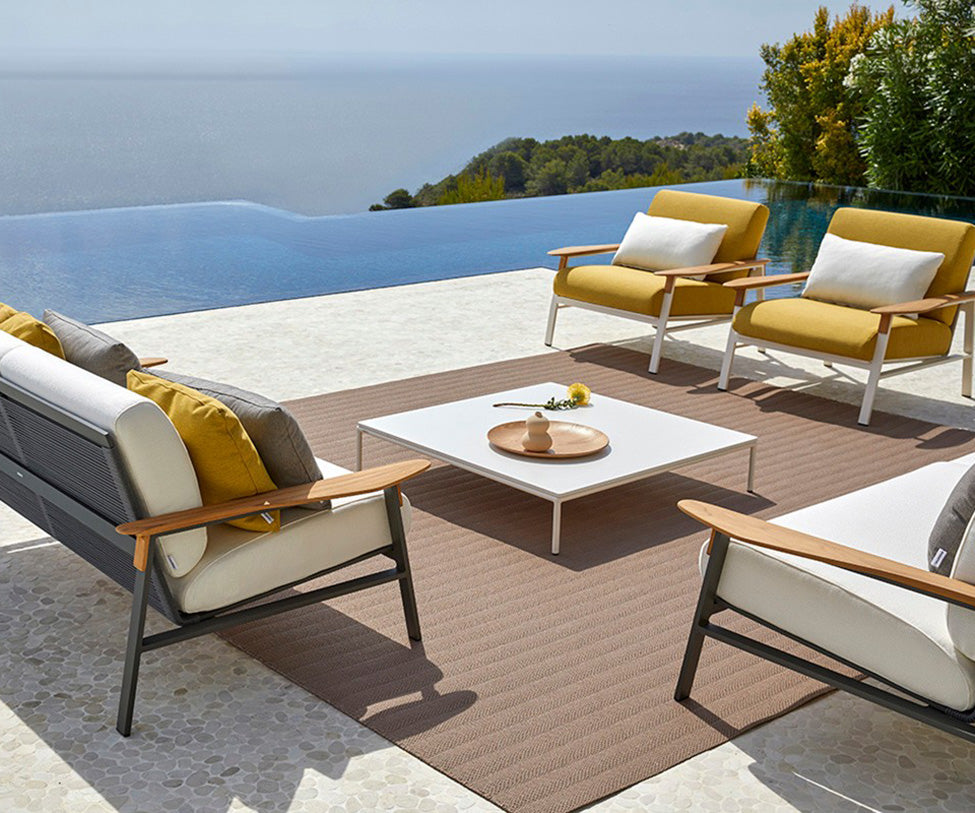 Stylish City Outdoor Lounge Chair by Point | Casa Design Group