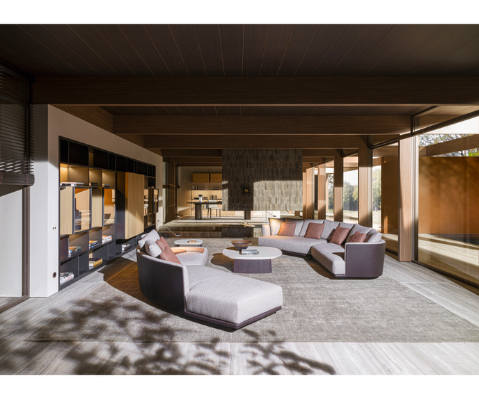 High End Cleo Sectional by Molteni&C Casa Design Group