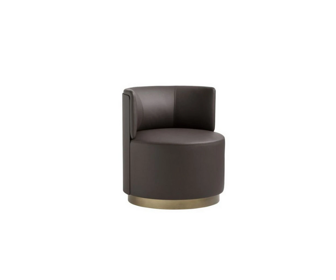 High End Clubby Lounge Chair by Frag Casa Design Group