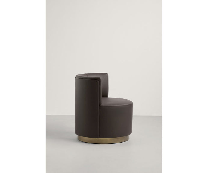 High End Clubby Lounge Chair by Frag Casa Design Group