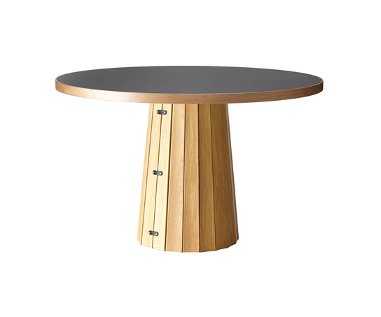 Container Table Bodhi with Linoak Top Moooi