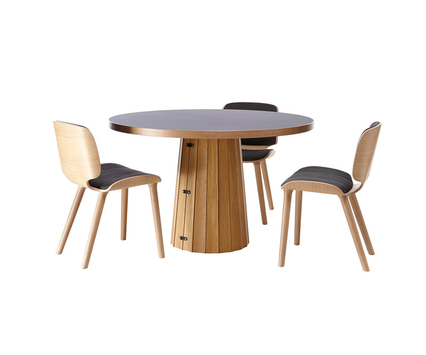 Container Table Bodhi with Linoak Top Moooi