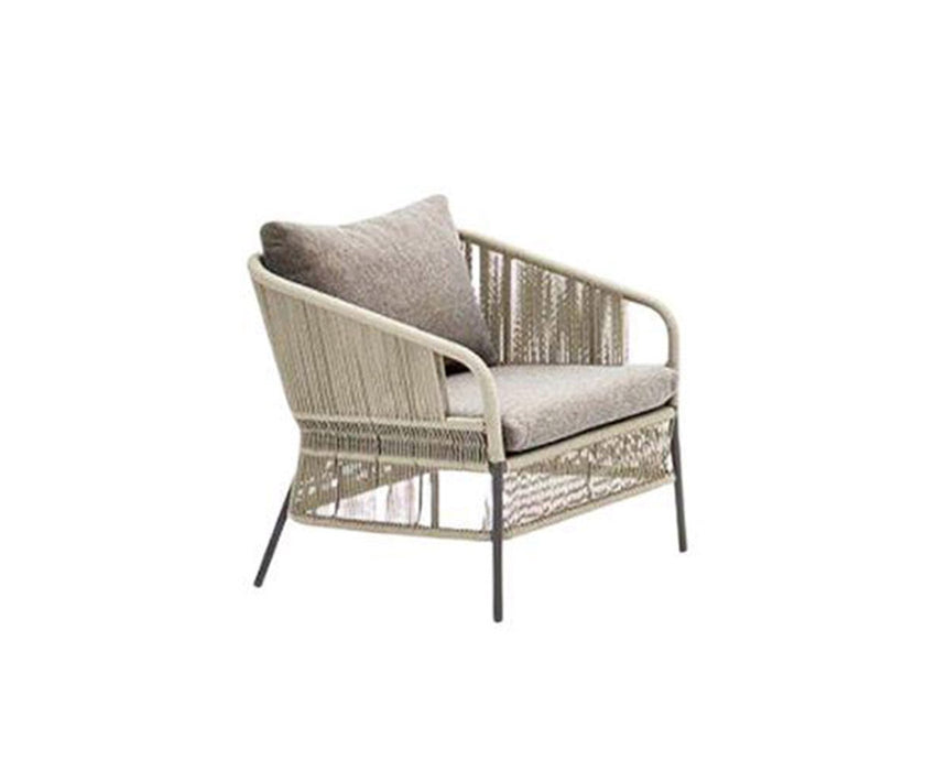 Cricket Lounge Armchair Varaschin