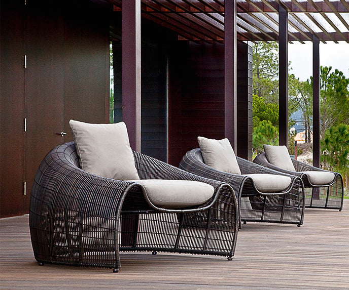 High end Croissant Easy Armchair by Kenneth Cobonpue Casa Design