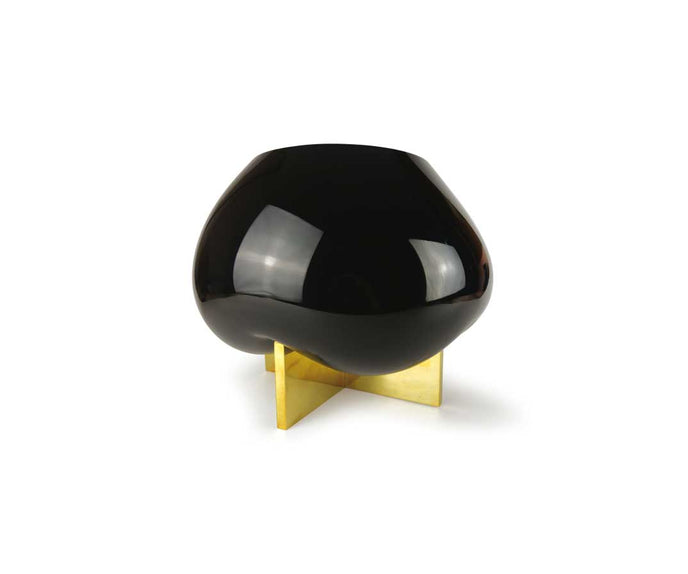 Gravity Cross Low Vase