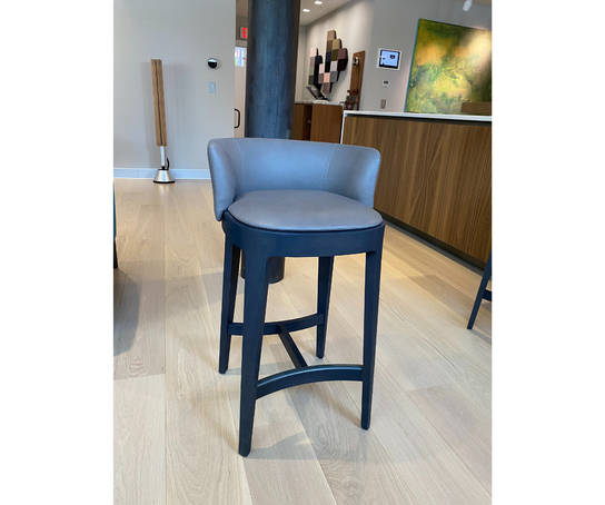 High End Devon Stool by Molteni&C Casa Design Group