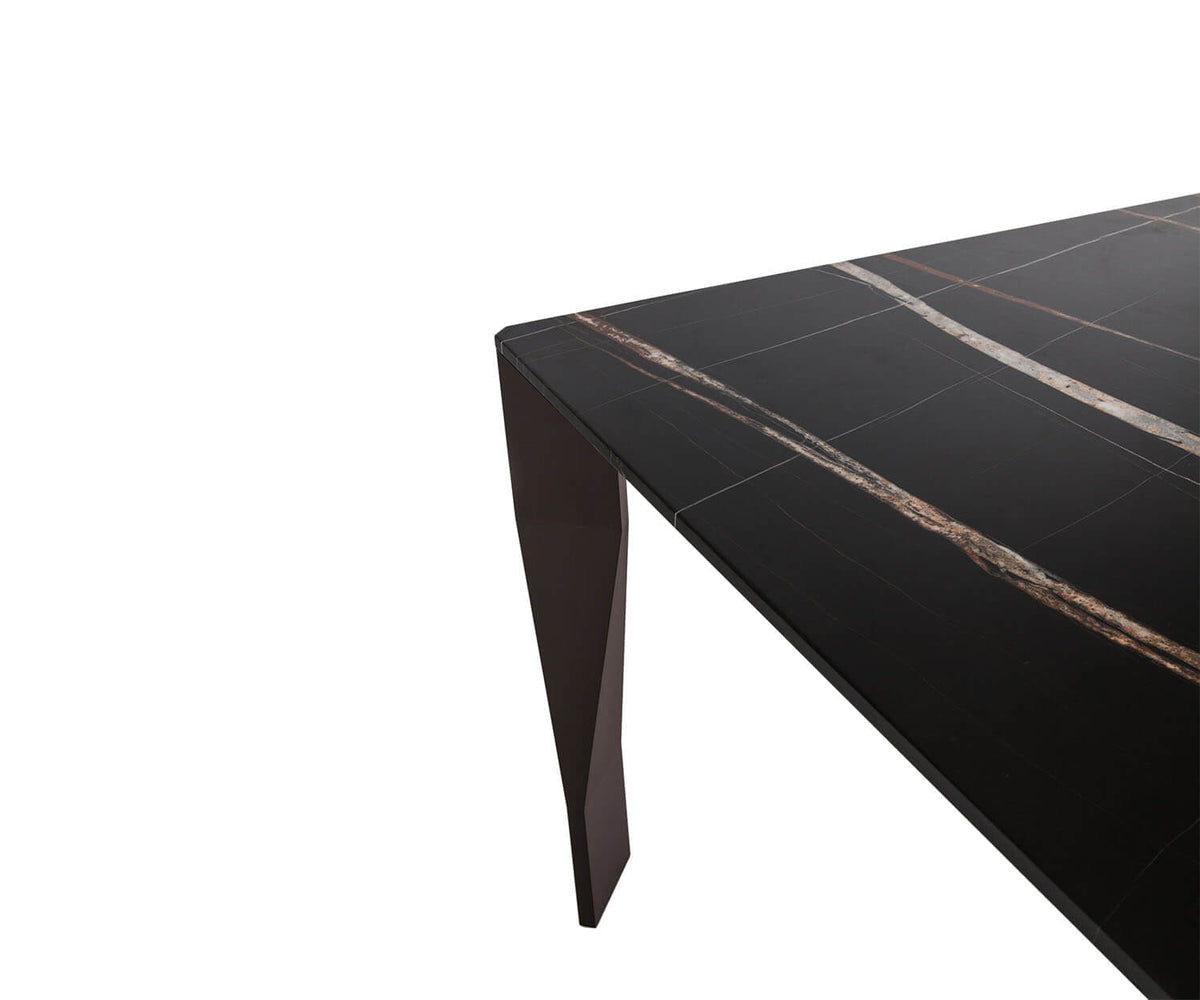 High End Diamond Dining Table by Molteni&amp;C Casa Design Group