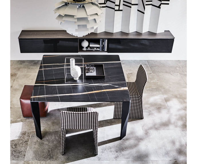 High End Diamond Dining Table by Molteni&C Casa Design Group