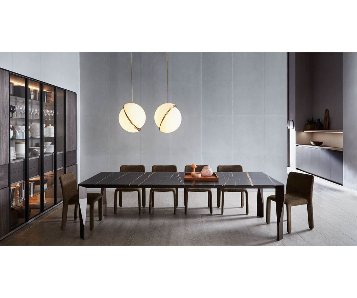 High End Diamond Dining Table by Molteni&amp;C Casa Design Group