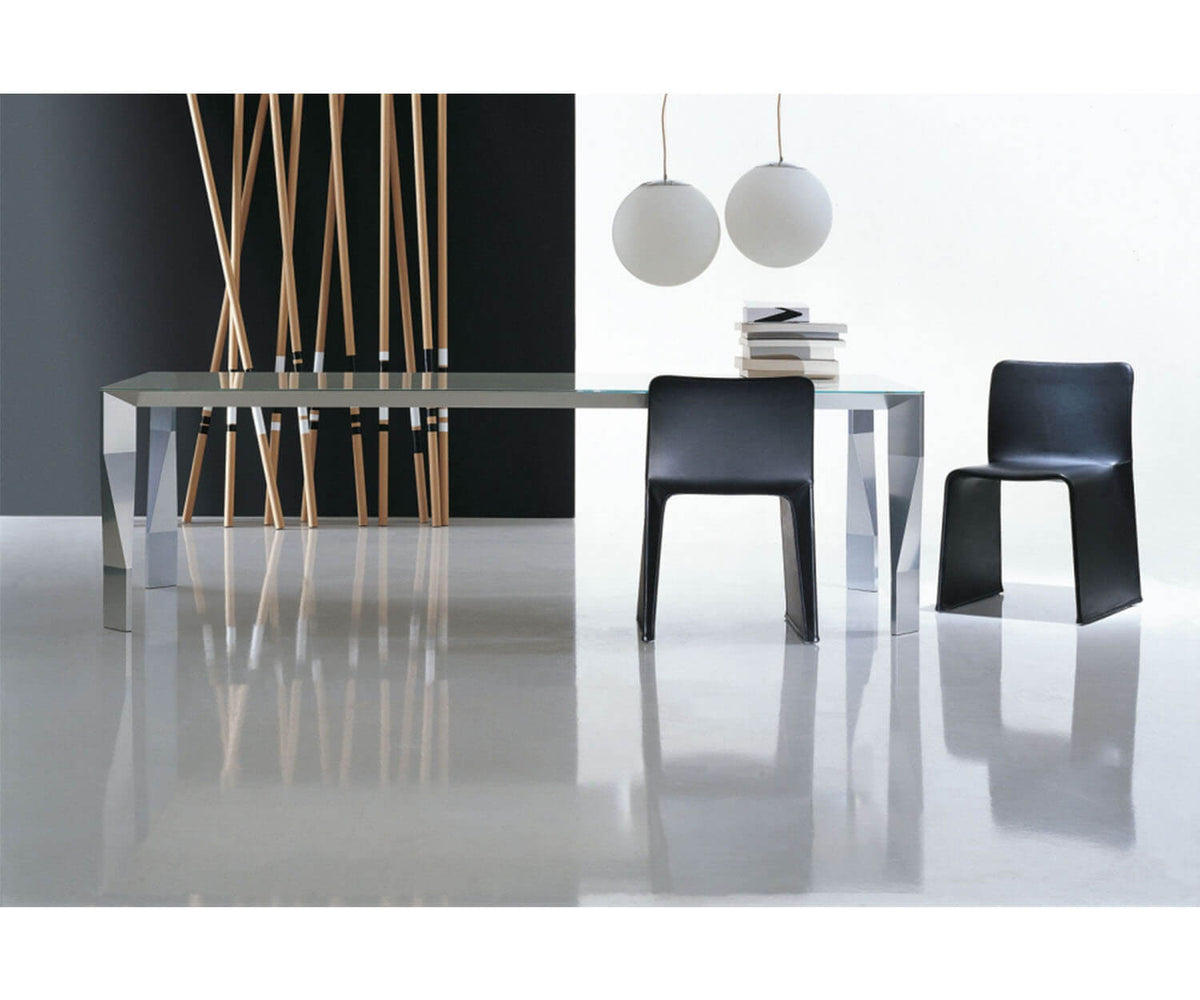 High End Diamond Dining Table by Molteni&amp;C Casa Design Group