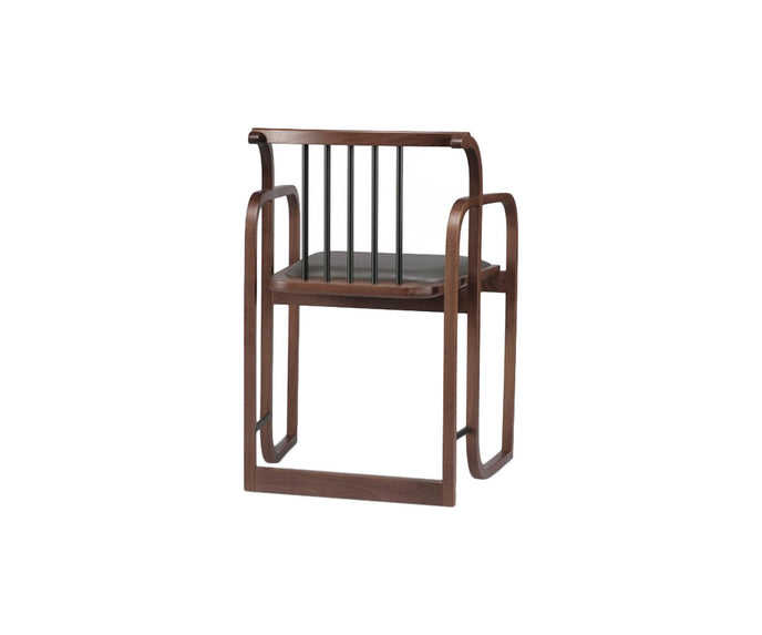 Wyandotte Guest Chair Skram