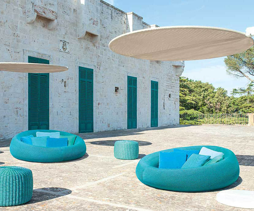 Comfortable Ease Outdoor Daybed by Paola Lenti Casa Design Group