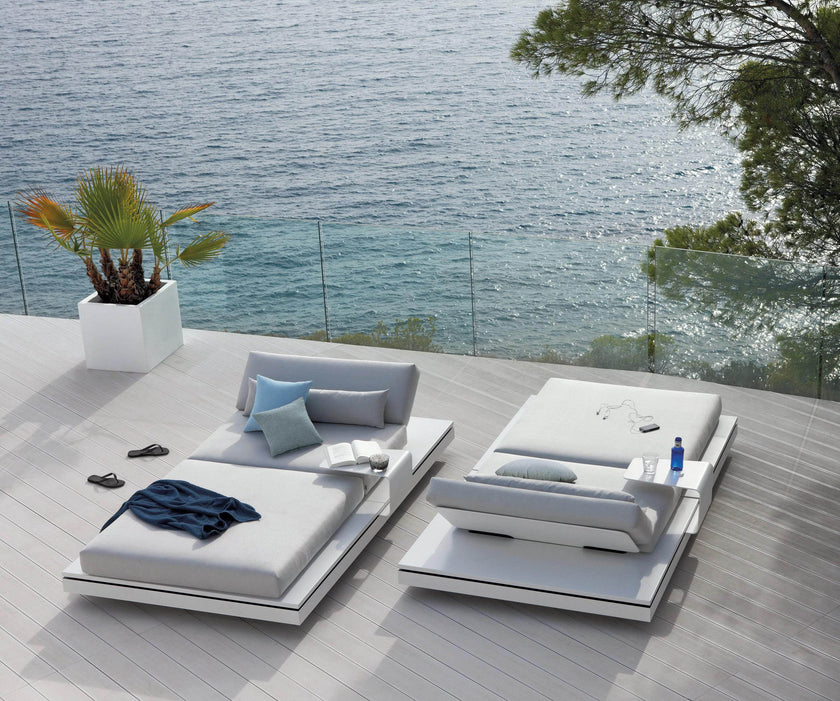 Elements Side Table | Manutti 