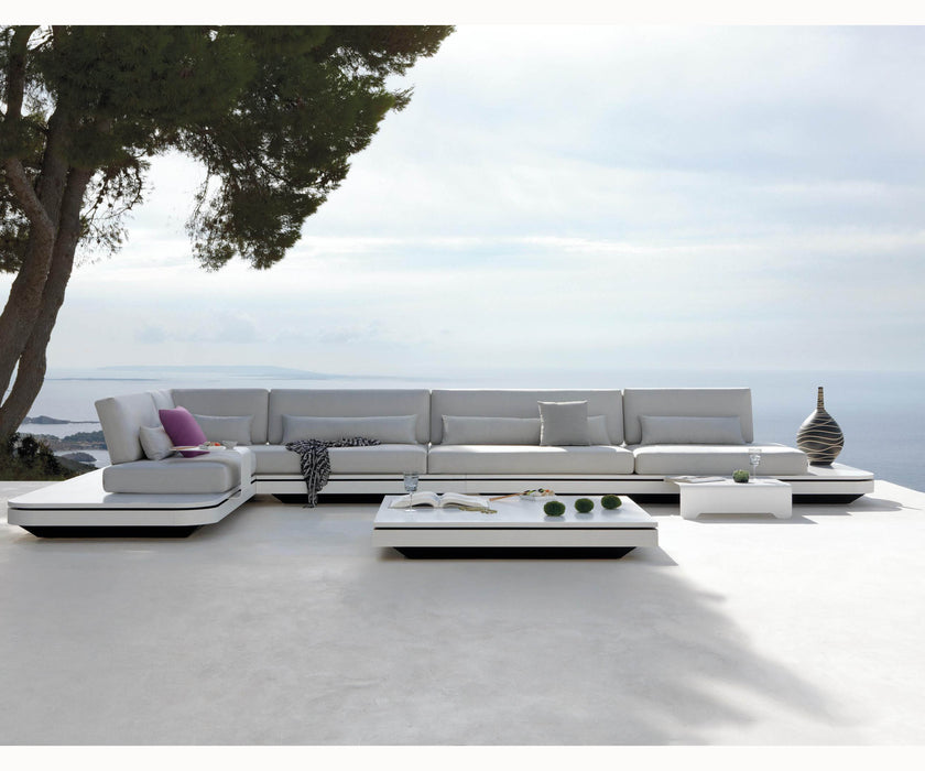 Elements Side Table | Manutti 
