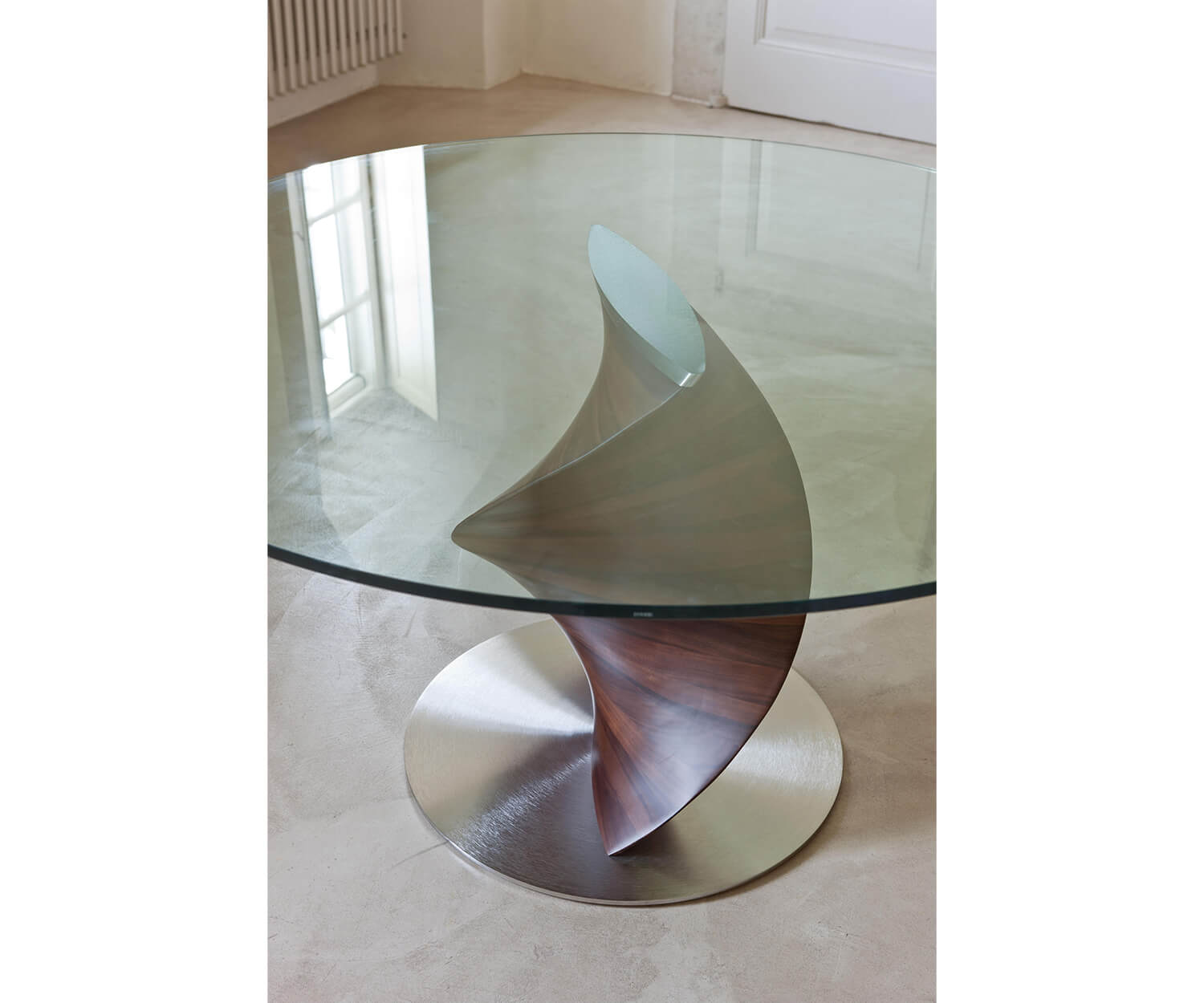 Elika Dining Table Porada