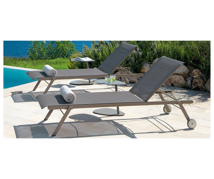High end Elisir Sunbed by Ethimo Casa Design