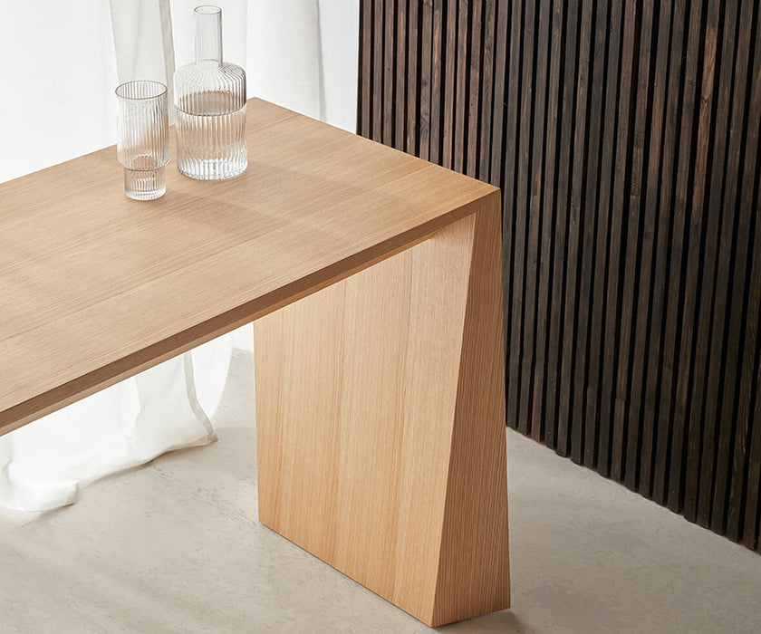 Naruk Typologies Desk | Kendo