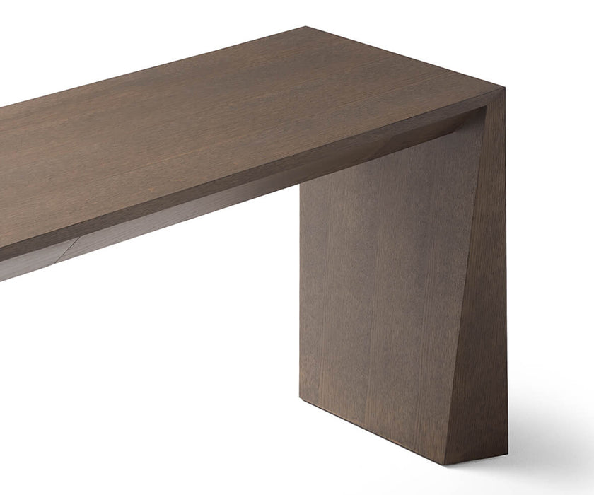 Naruk Typologies Desk | Kendo